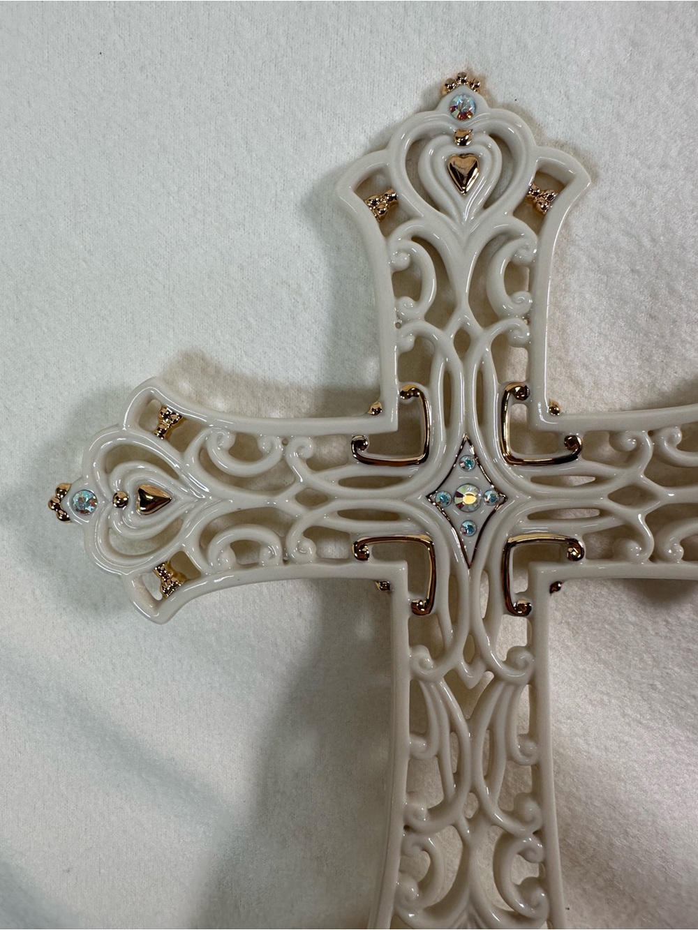 NWT Lenox Cream Ceramic “Eternal Love” Cross with Gold Trim and Crystal Accents - Picture 2 of 8